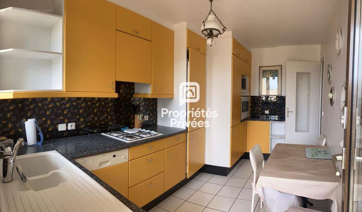 Appartement à LE CHESNAY