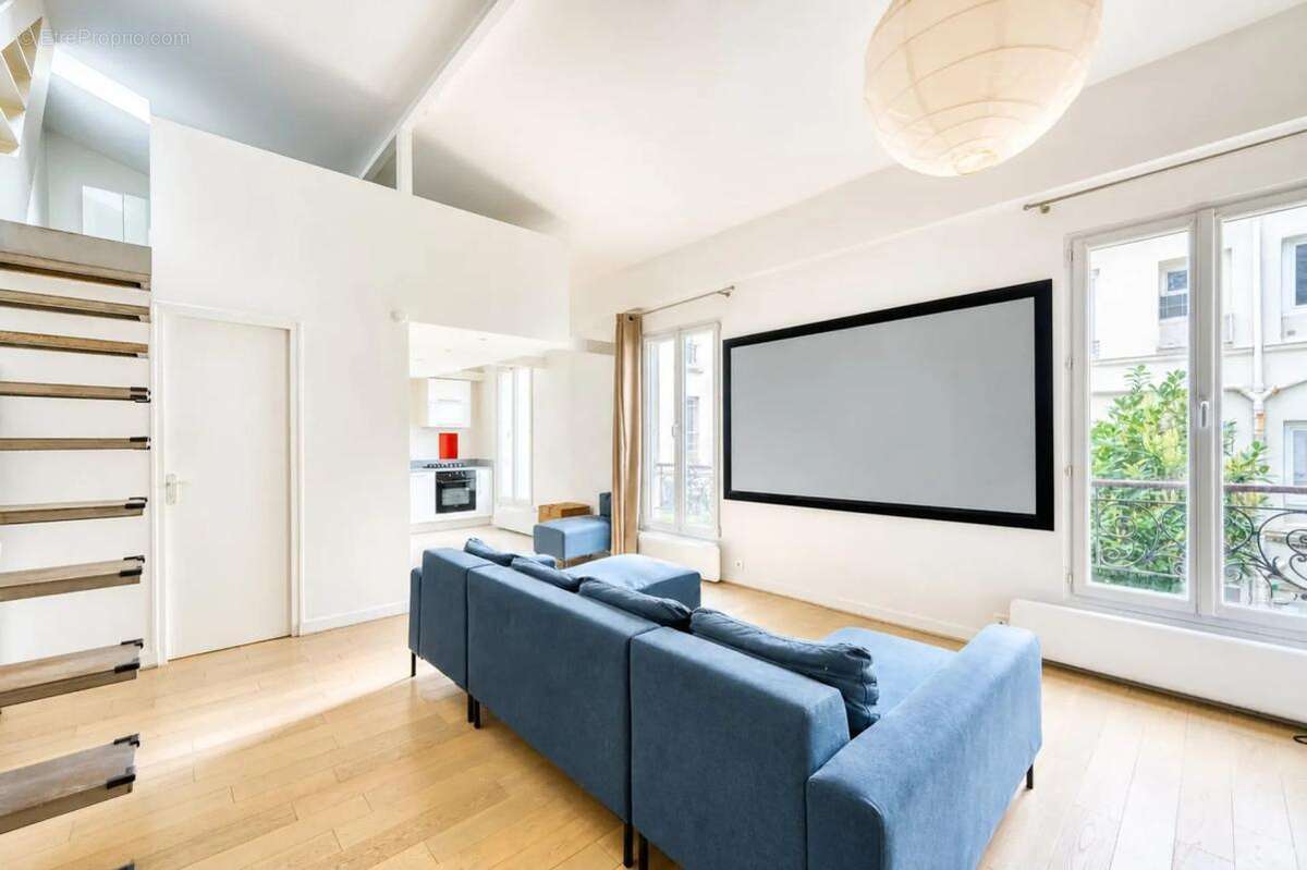 Appartement à PARIS-18E