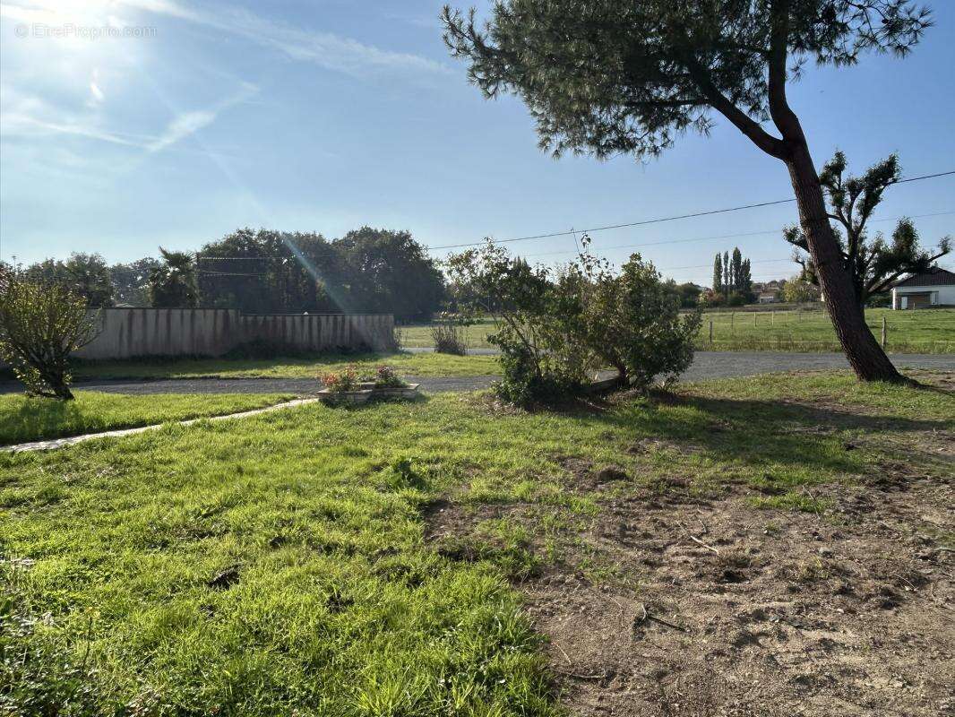 Maison à LA HAIE-FOUASSIERE
