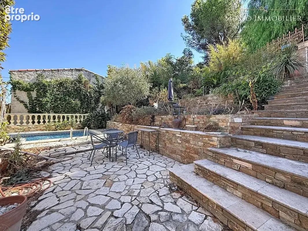 Maison 5 pièces 184 m² à vendre à Marseille-11e (13011) - photo 3