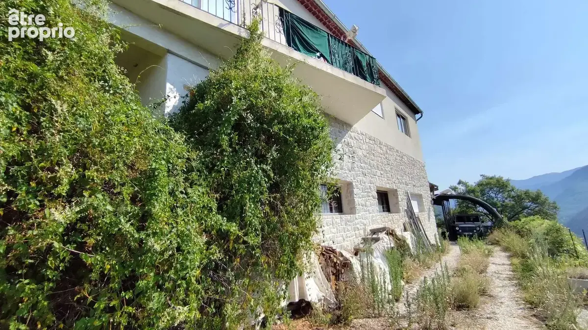 Maison 113 m² - Garage et ascenseur - photo 5