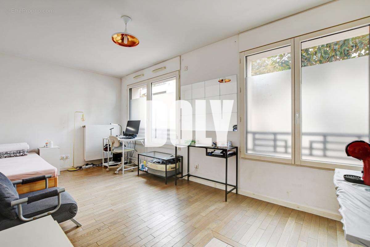 Appartement à LEVALLOIS-PERRET