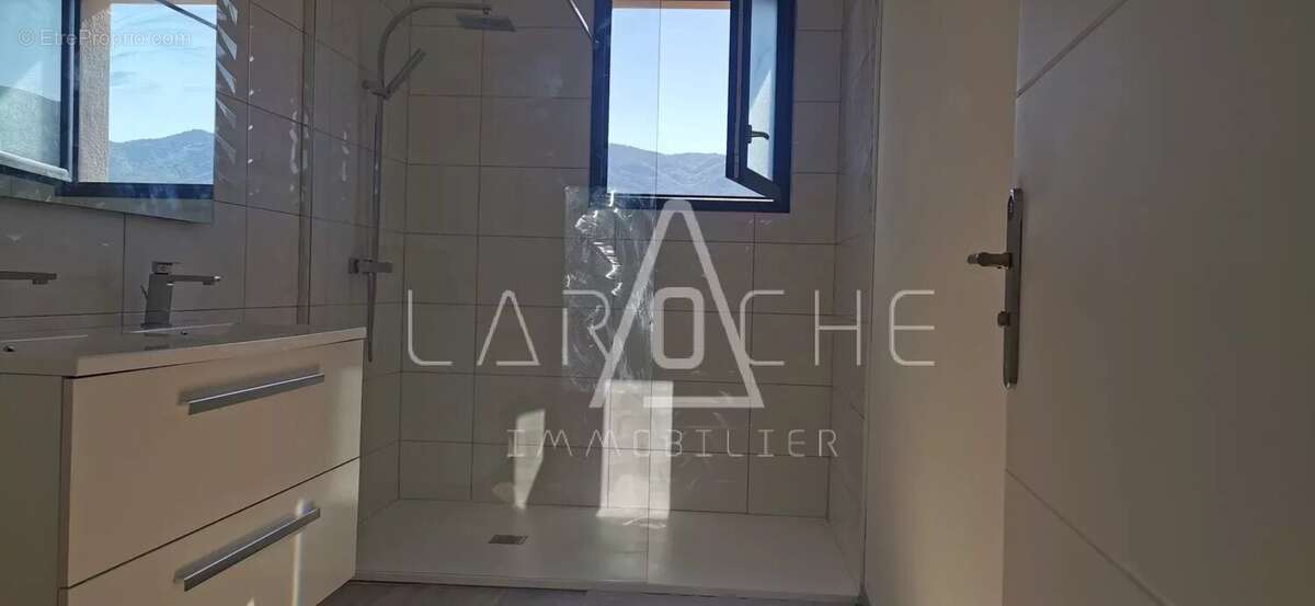 Maison à SAINT-GENIS-DES-FONTAINES