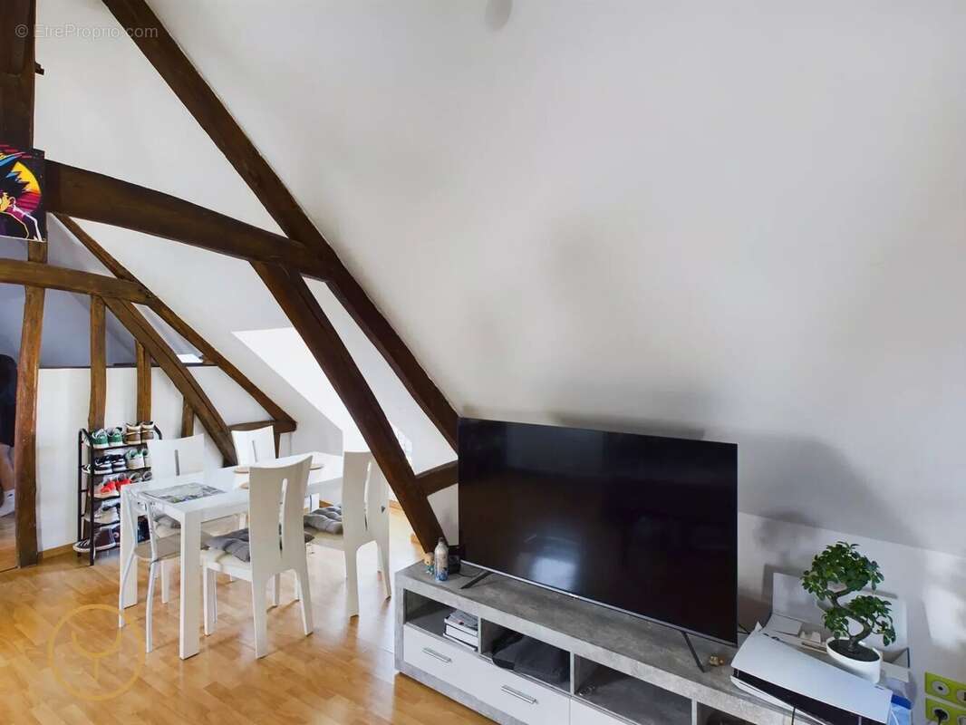 Appartement à PONT-SAINTE-MARIE