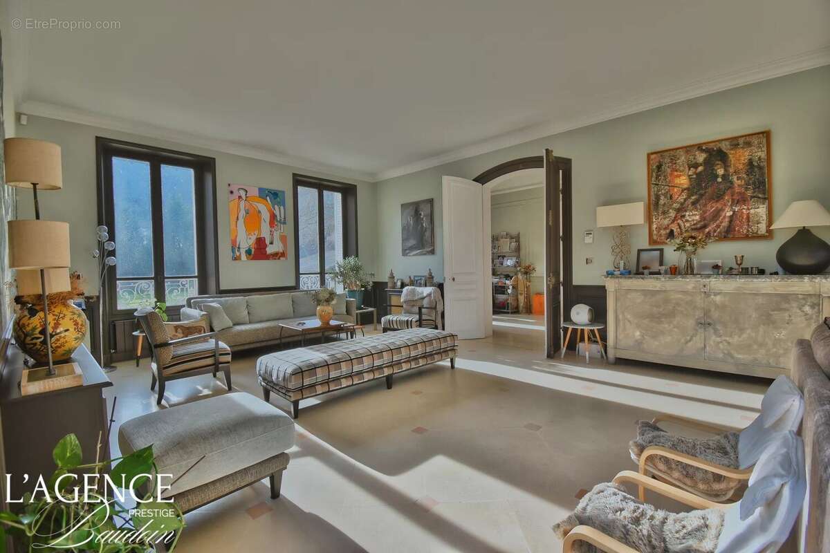 758 m² à Pacy-Sur-Eure  - photo 7