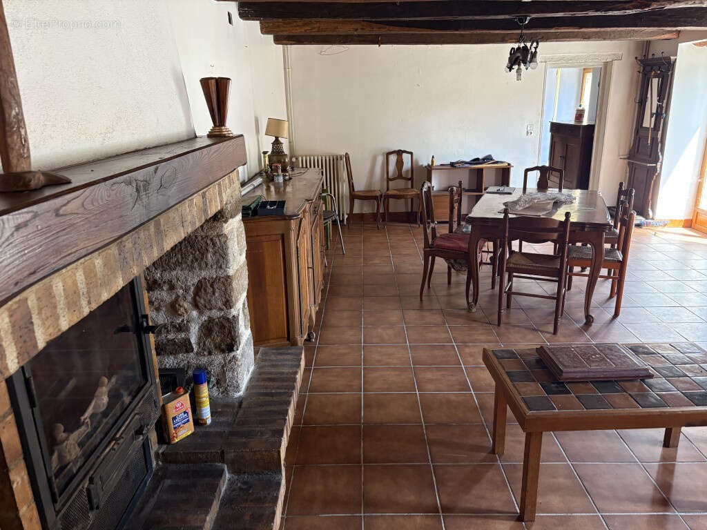 Entre Pompadour et Objat, au coeur du village de Lascaux - photo 8