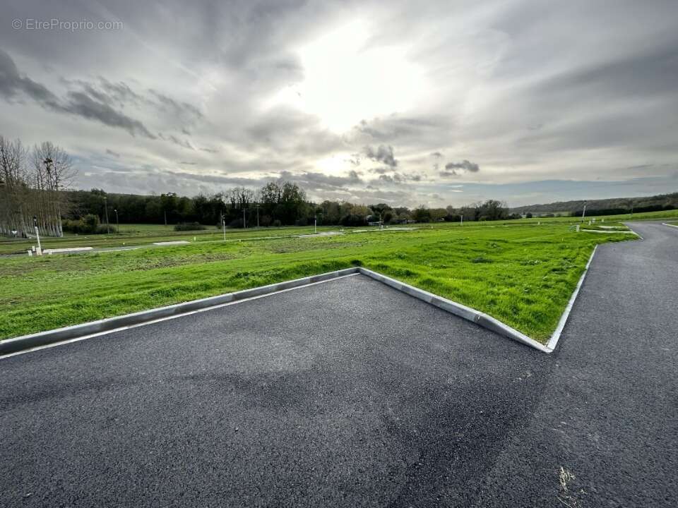 Terrain à SAINT-GEORGES-MOTEL