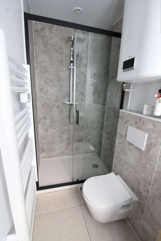 Appartement à PARIS-14E