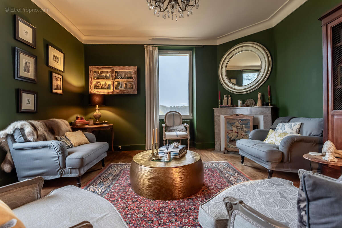 Maison à LAVERCANTIERE