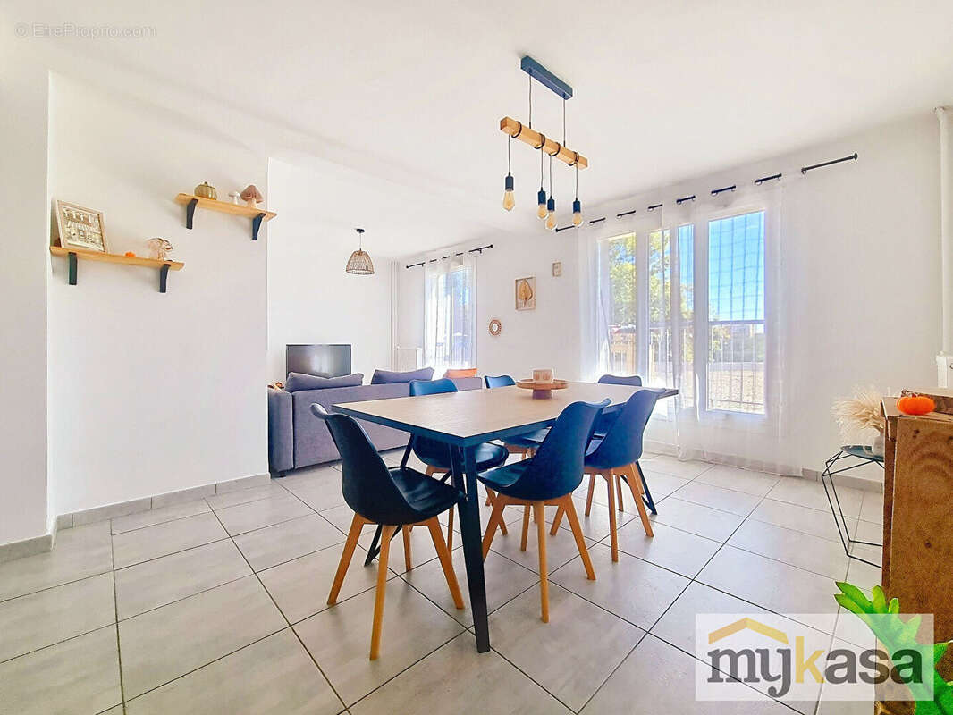 Appartement à PORT-DE-BOUC