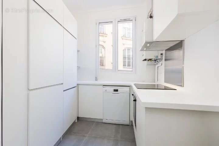 Appartement à PARIS-6E
