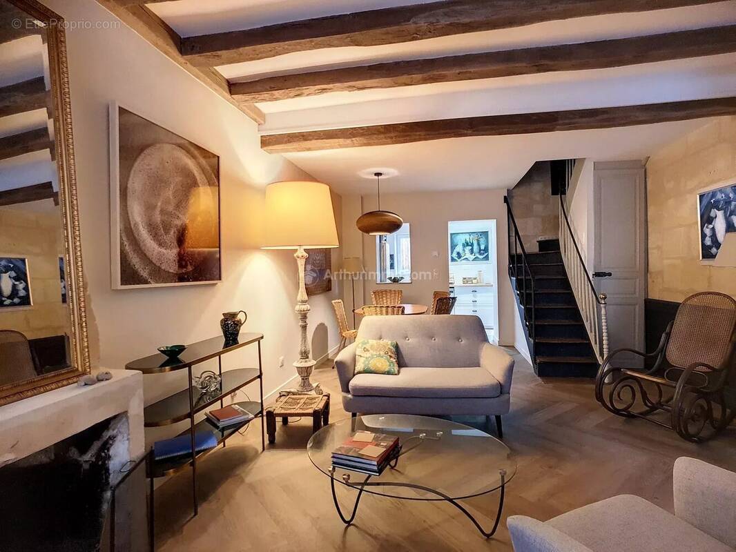 Maison à LA CHARTRE-SUR-LE-LOIR