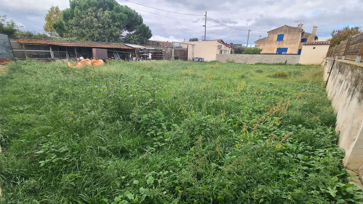 Terrain à MARSEILLE-14E