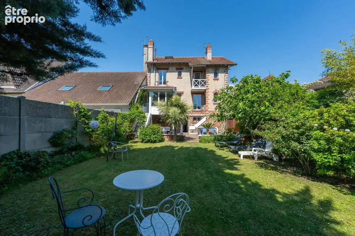Maison à LIVRY-GARGAN