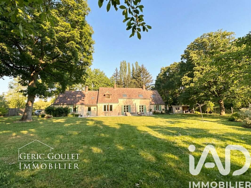 Maison 204 m² à Clairefontaine-En-Yvelines  - photo 7