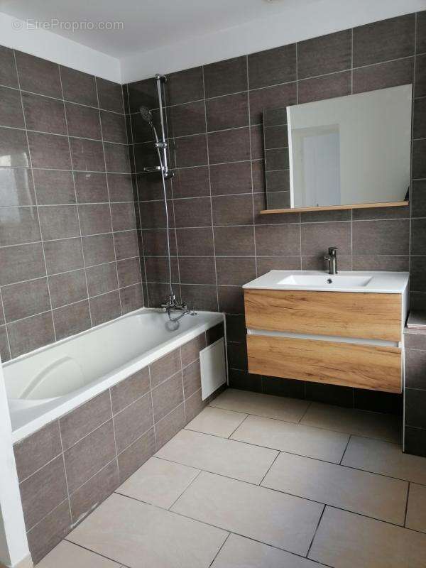 Maison à SAINT-QUENTIN