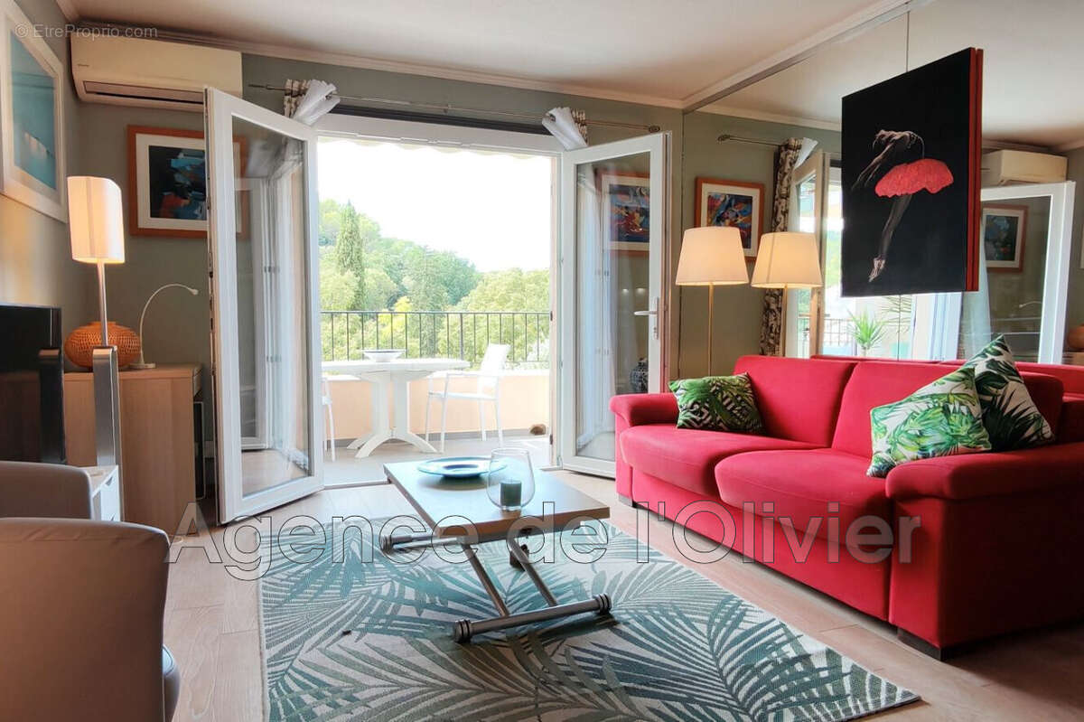 Appartement à VALBONNE