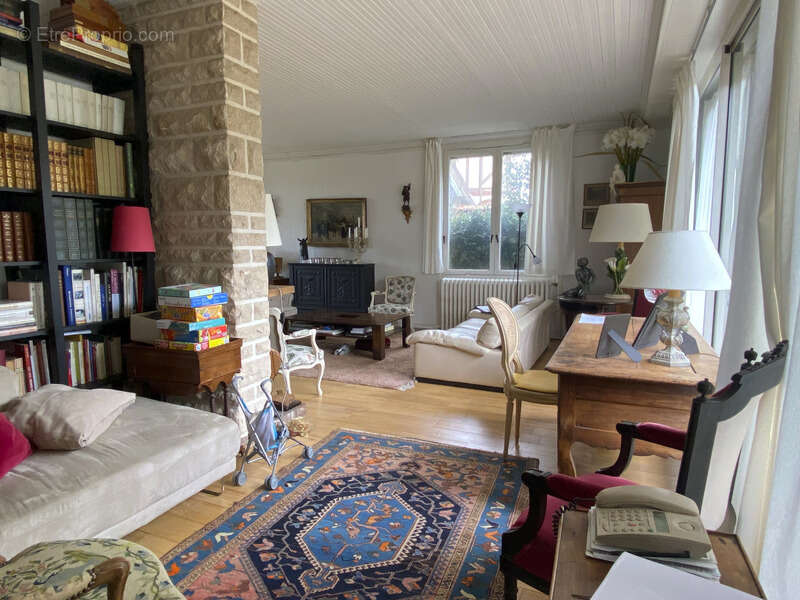 Maison à LA SAUSSAYE