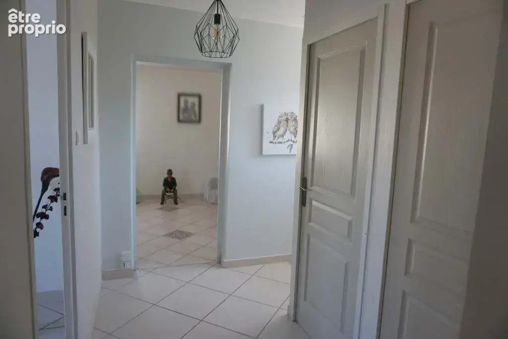 Maison 137 m2 habitables en parfait état - photo 14