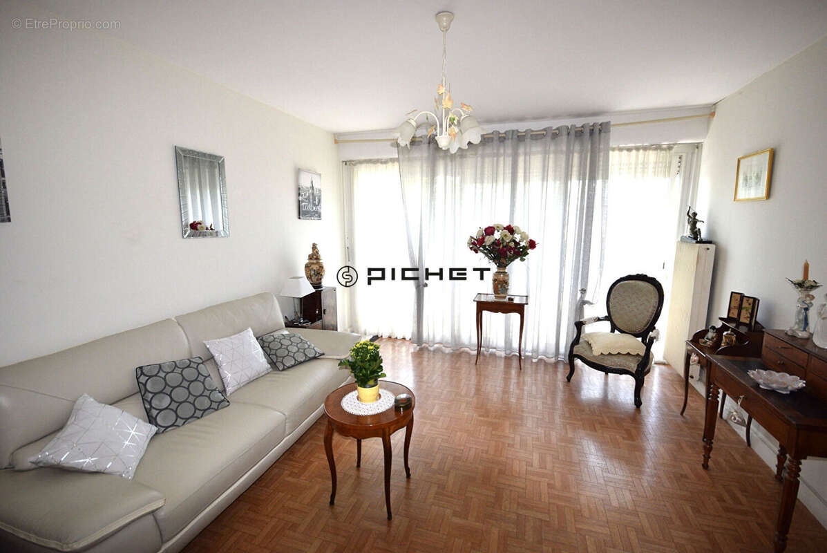 La Rochelle ,  AppartementT3 69m² avec balcon,  cave et parking - photo 8