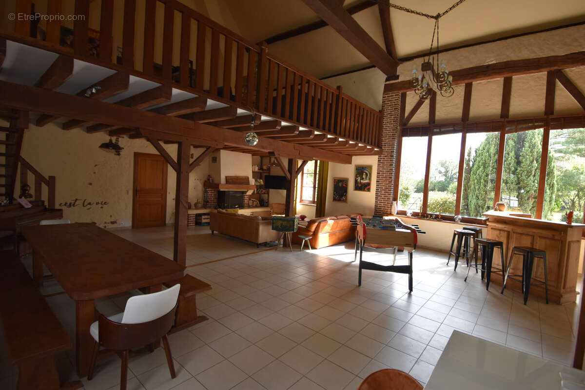 Maison à CHAMPROND-EN-GATINE