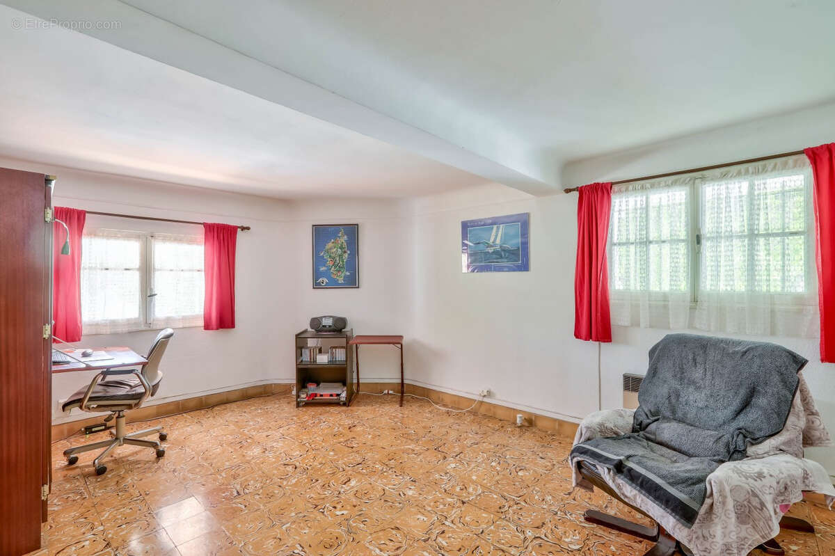 Maison à CAGNES-SUR-MER