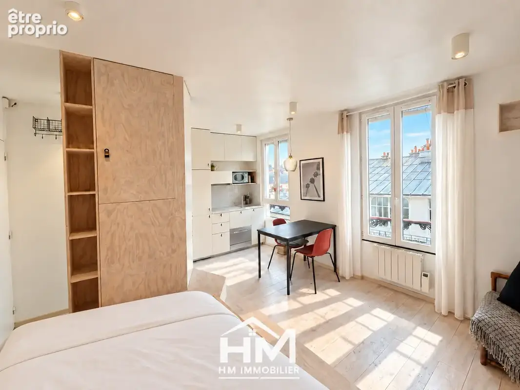 Paris 18e   montmartre / ramey   studio vendu meublé et équipé   dernier étage - photo 4