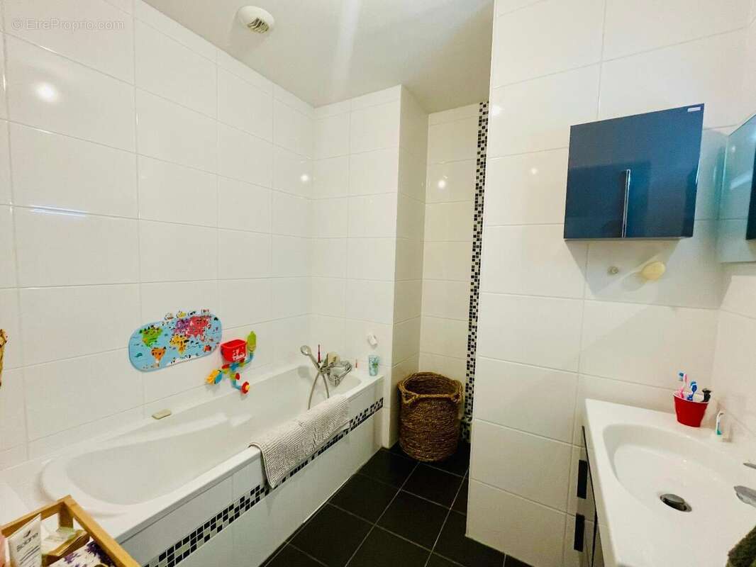   - Appartement à STRASBOURG