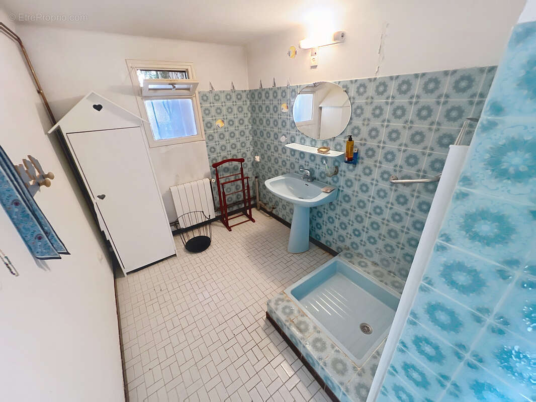 Secteur residentiel - villa 3  faces 170 m2 hbts  sur 441 m2 de terrain  - - photo 19