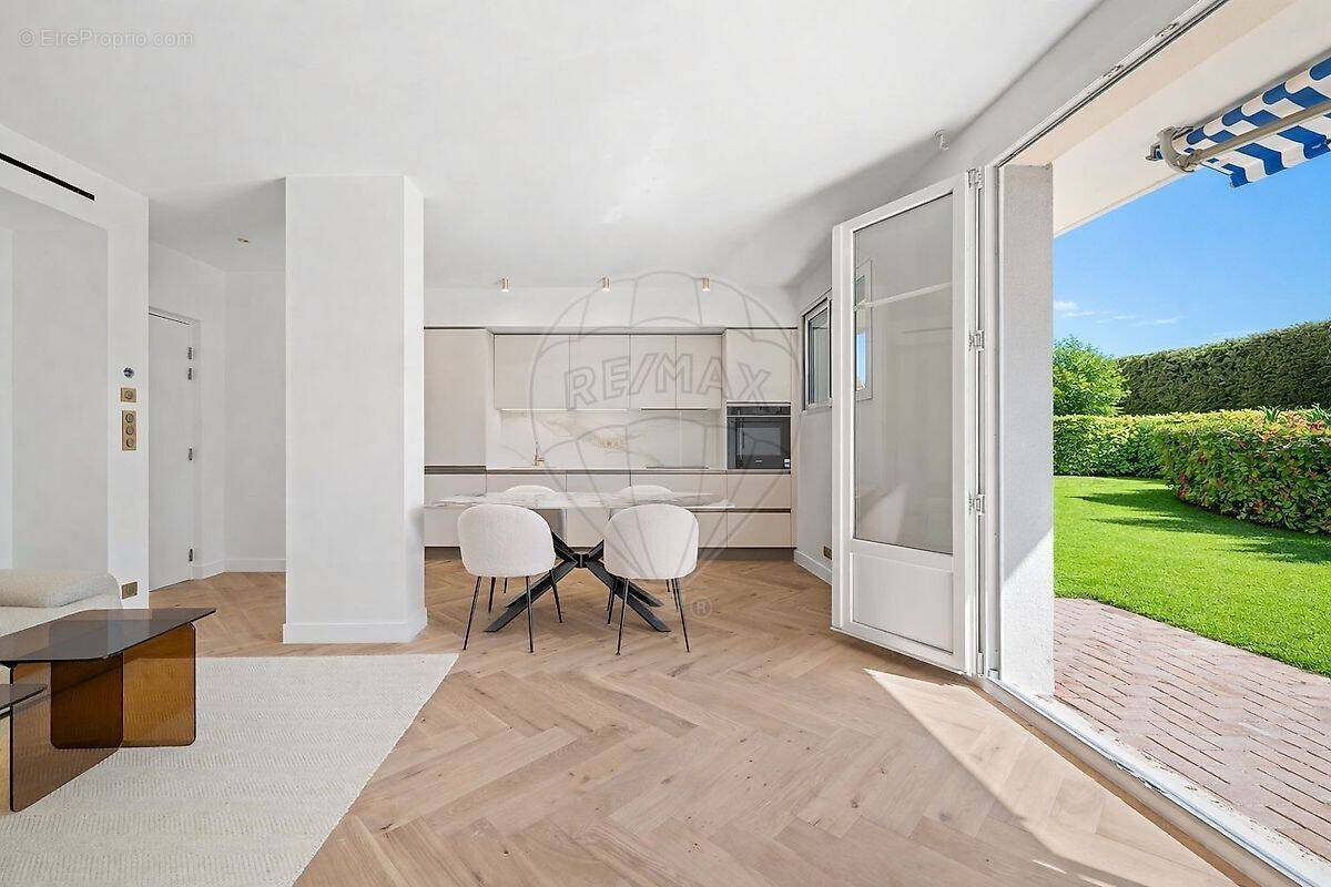 Appartement à BEAULIEU-SUR-MER