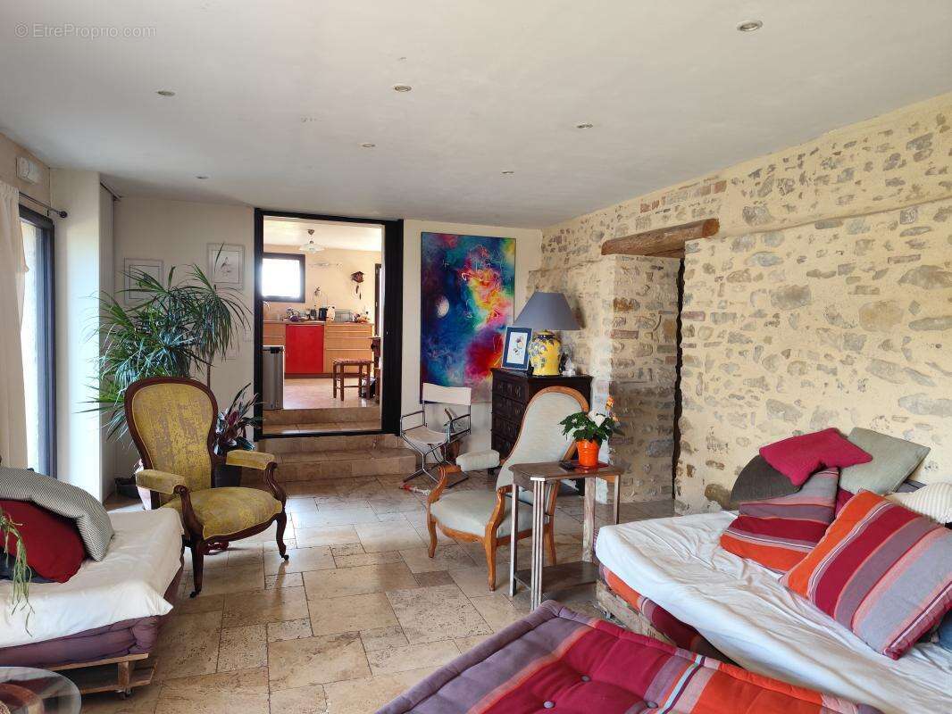 Maison à SAINT-HILAIRE-DE-BRETHMAS