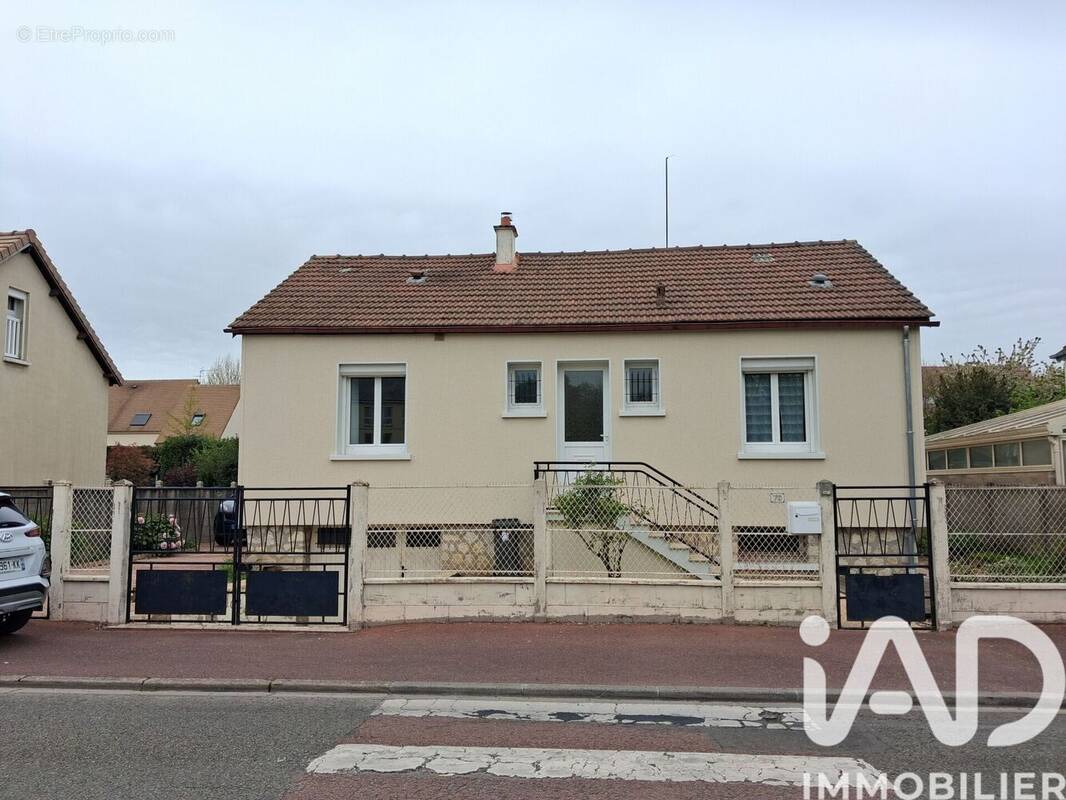 Photo 1 - Maison à LE COUDRAY