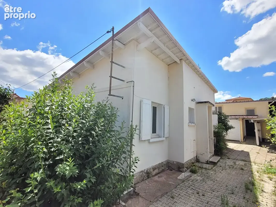 VALS: Maison de plain pied avec petit terrain - photo 3