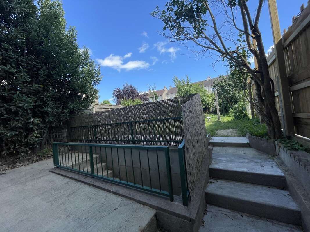 Maison 76 m² à Le Mans  - photo 2