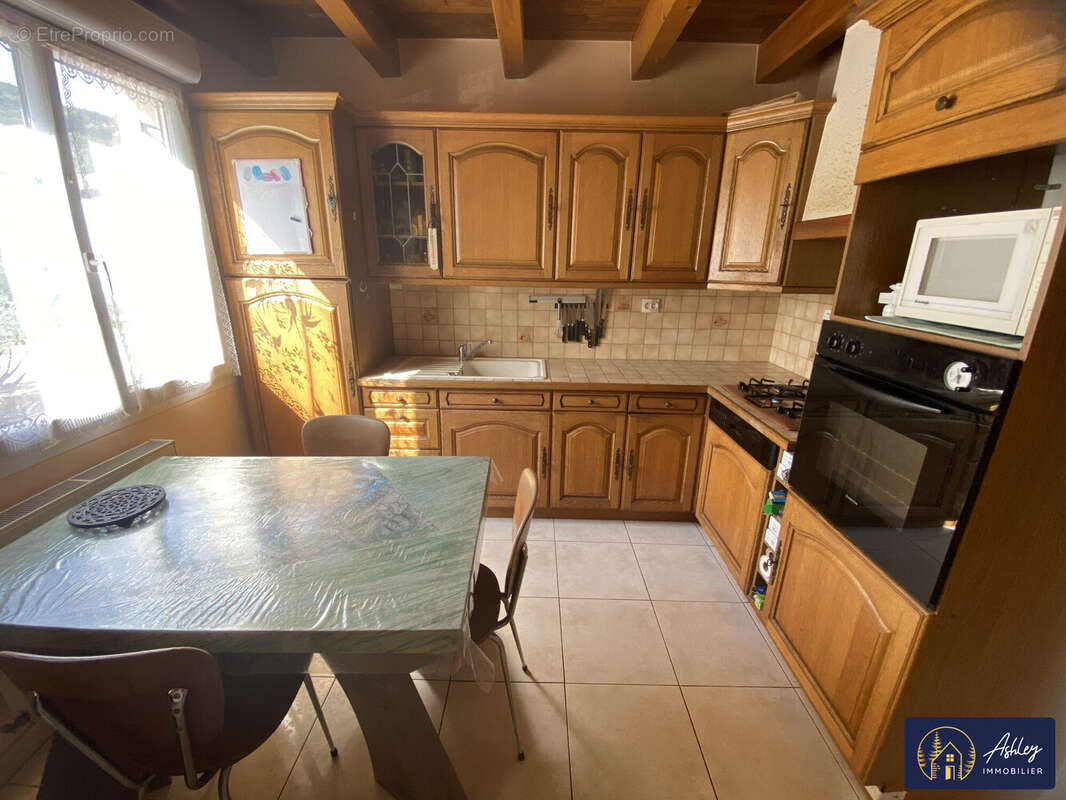 Maison 4 pièces CHAMPS SUR TARENTAINE - Maison à CHAMPS-SUR-TARENTAINE-MARCHAL