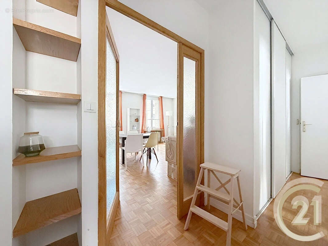 Appartement 70 m² à Paris-20e  - photo 3