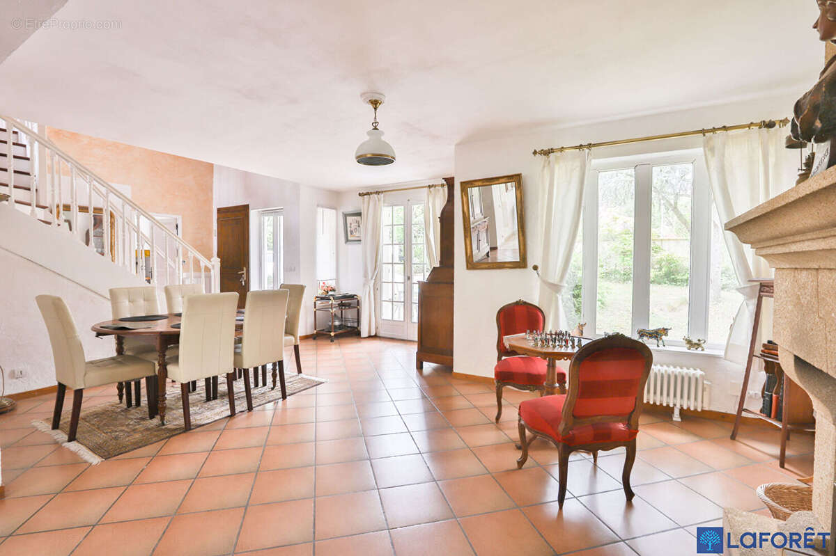 Maison à VILLIERS-SAINT-FREDERIC