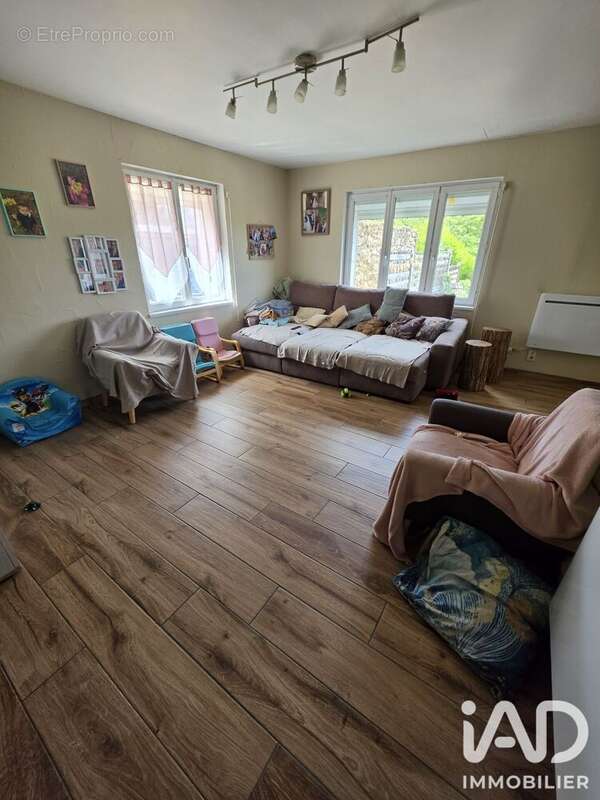 Maison 169 m² à Mareuil-Le-Port  - photo 6