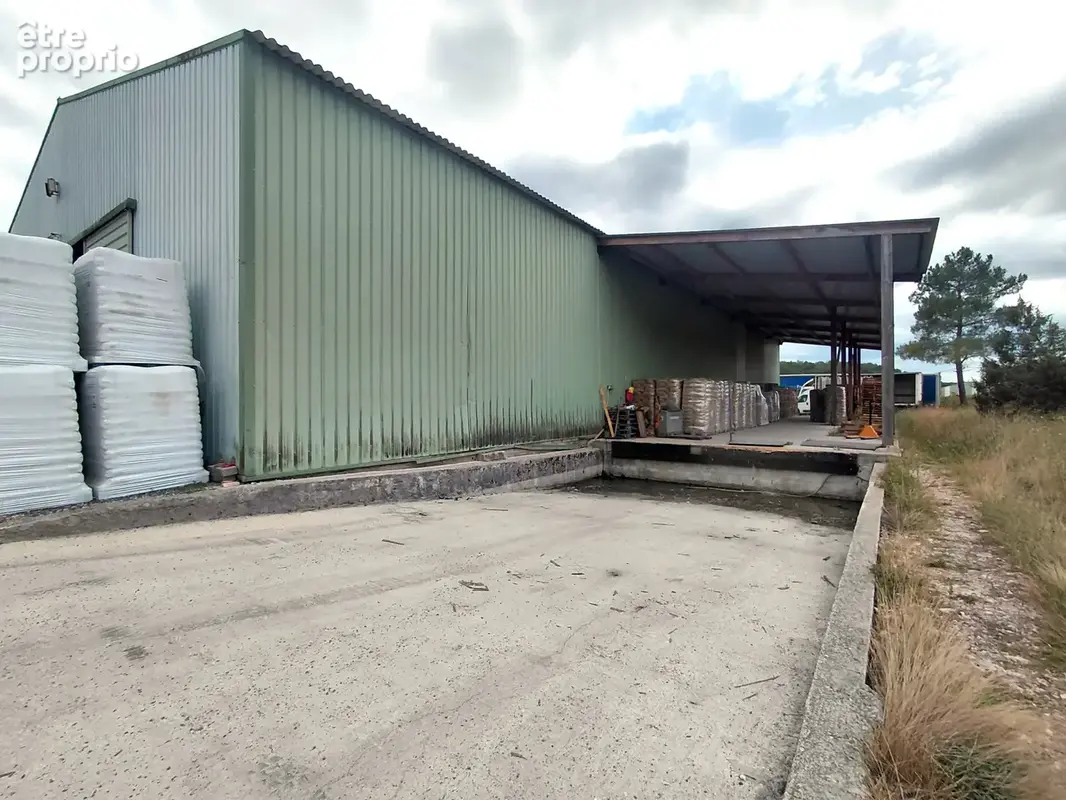 Entrepôt 800 m2 à vendre sur Vergt - photo 6