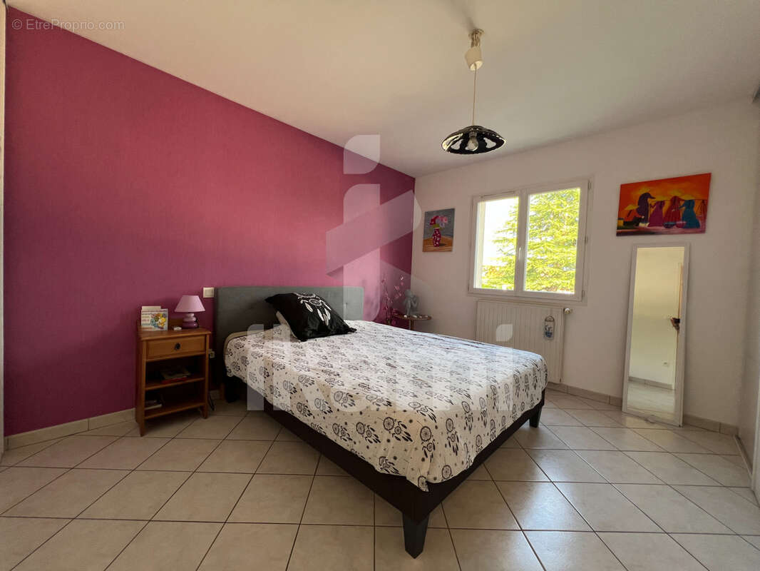 Maison à ROMANS-SUR-ISERE