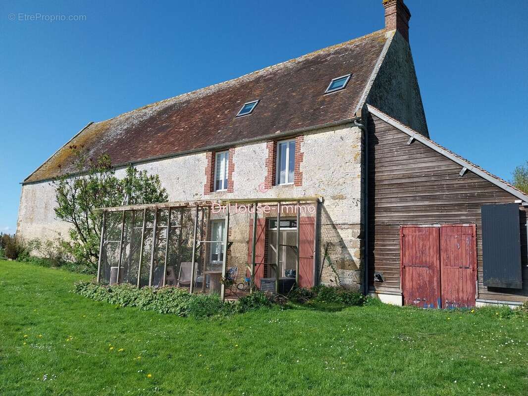 Maison à BAZOCHES-AU-HOULME