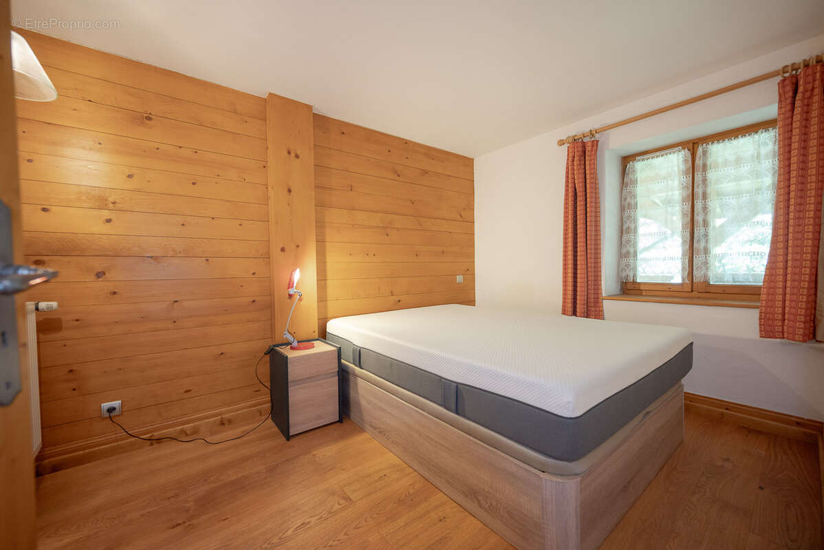 Appartement à LES ALLUES