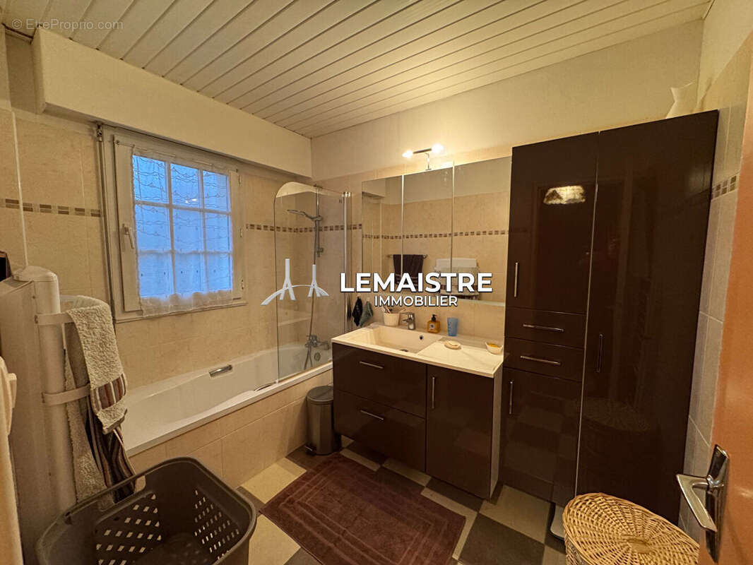 Maison à BEUZEVILLE-LA-GRENIER