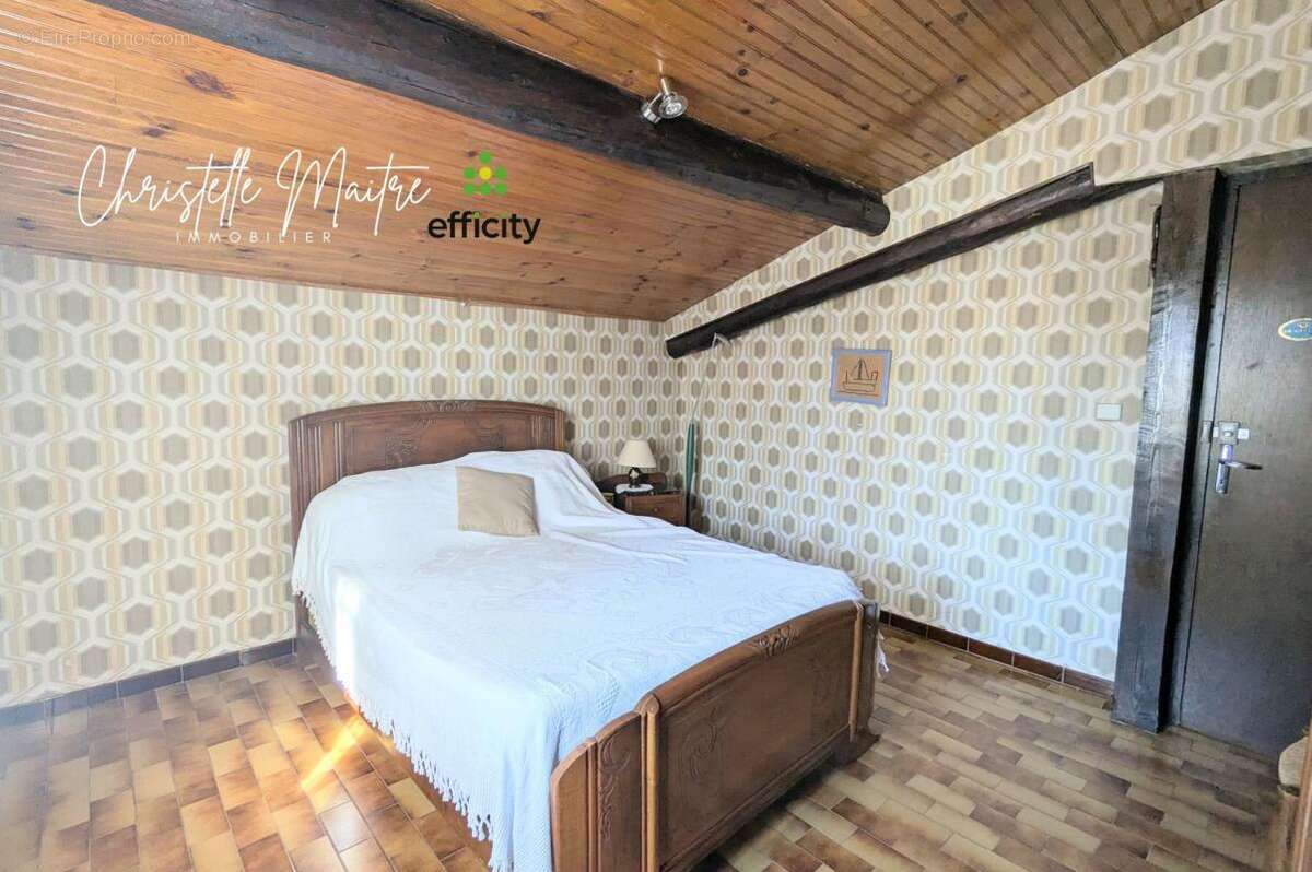 Maison à SAINT-MARTIN-DE-CRAU