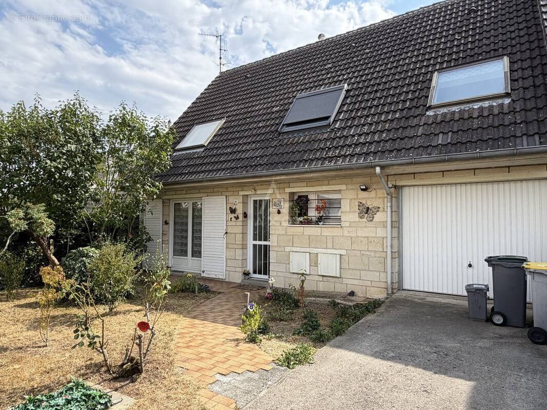 Maison à BEAUVAIS