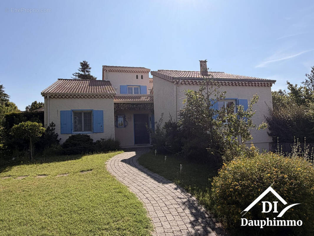 Maison à MOURS-SAINT-EUSEBE