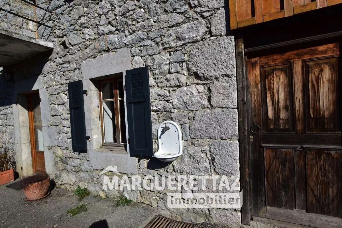 Maison à MEGEVETTE