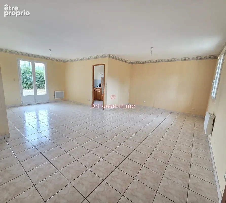 Maison 3 pièces 76 m² à vendre à Savigne-L'eveque (72460) - photo 3