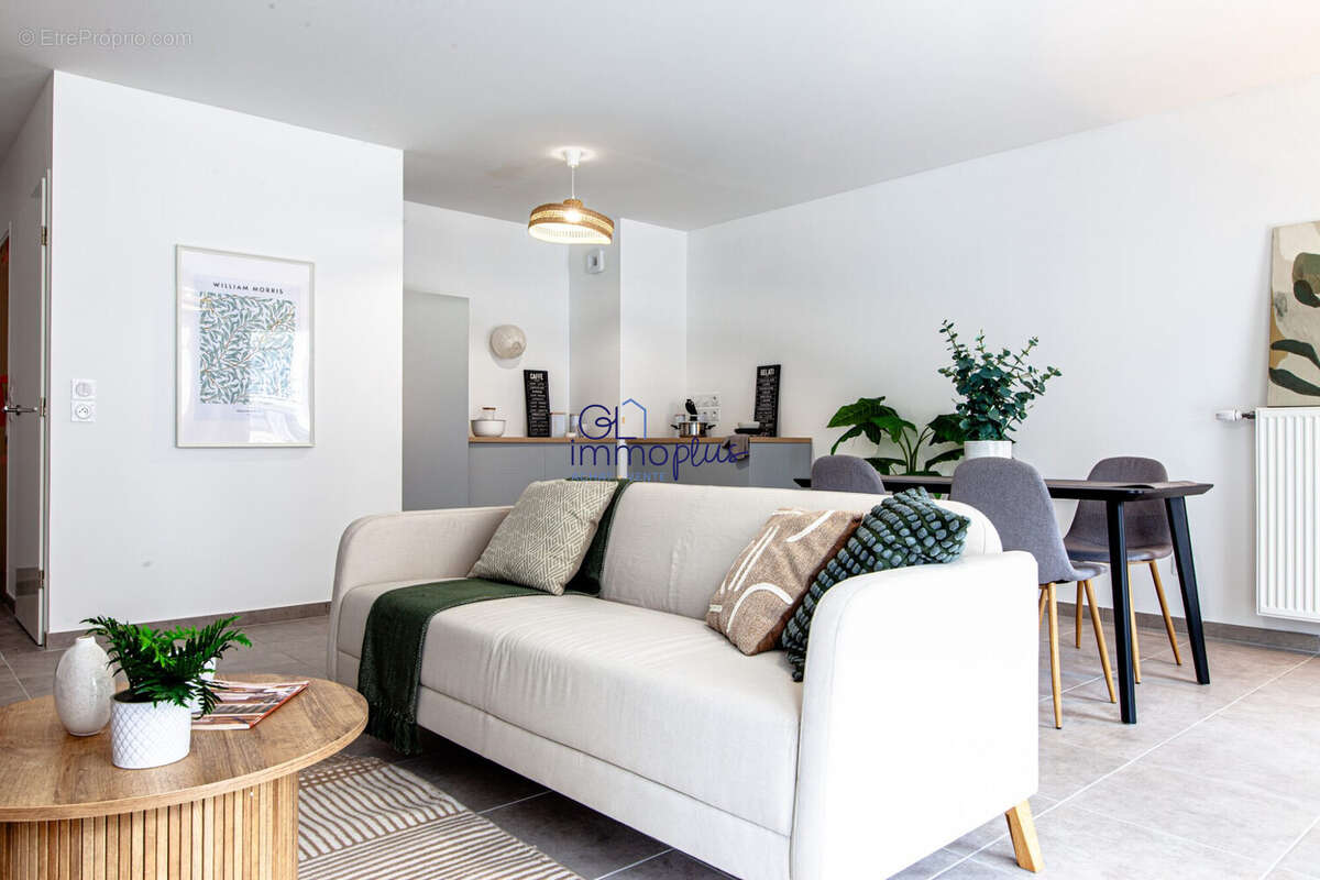 Appartement à CHALLES-LES-EAUX