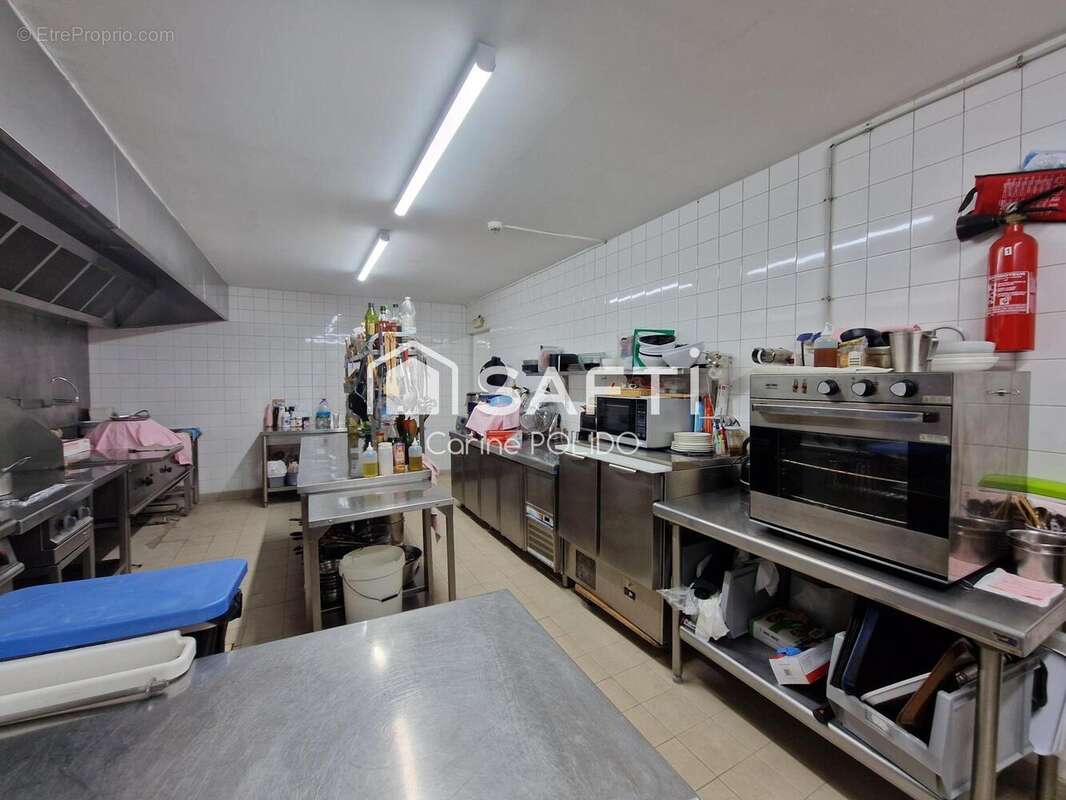 Photo 9 - Commerce à CREPY-EN-VALOIS